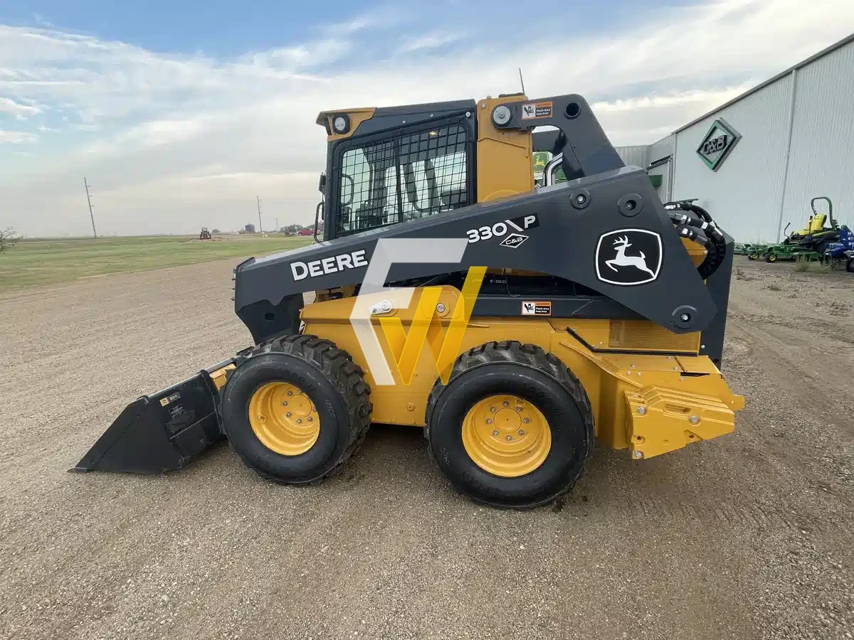 John Deere 330 P-Tier Skid Steer Loader - Image 2