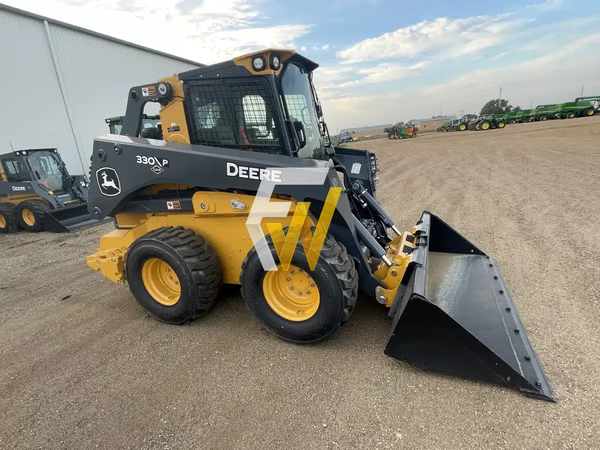 John Deere 330 P-Tier Skid Steer Loader